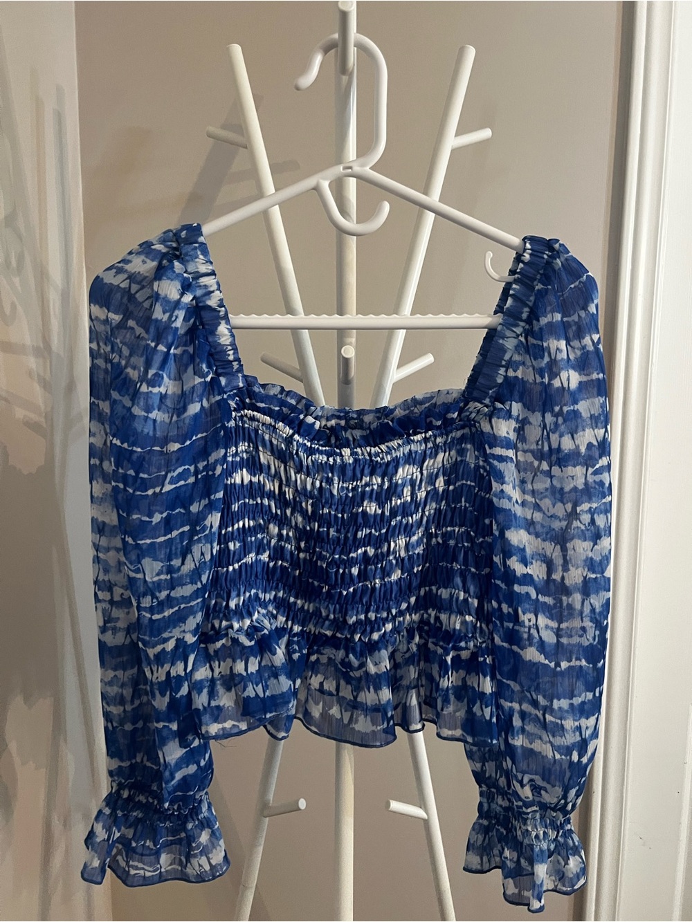 Zara Blue and White Puff Sleeve Blouse - Picture 2 of 4